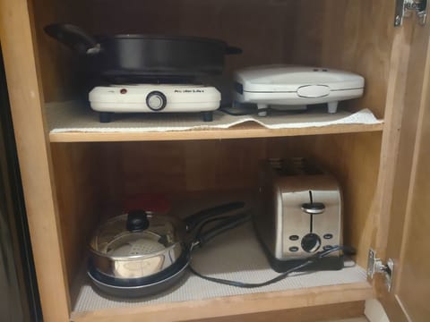 Fridge, microwave, coffee/tea maker, toaster