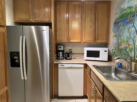 Microwave, stovetop, dishwasher, coffee/tea maker