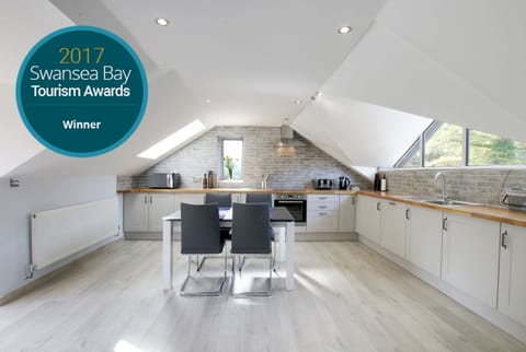 Stunning contemporary kitchen