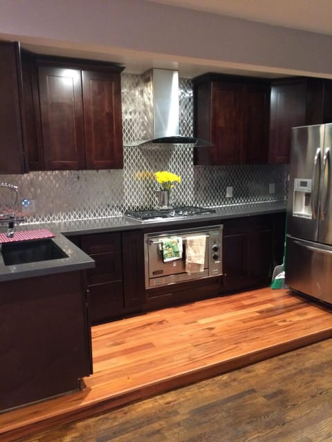 lower level kitchen