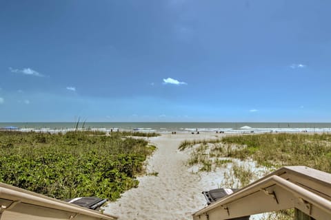 Book your Cocoa Beach escape at this 2-bedroom, 1-bath vacation rental condo!