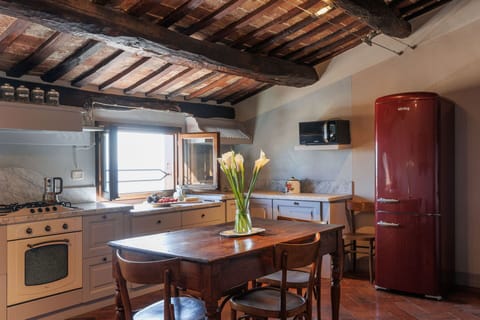 Kitchen and dininig room