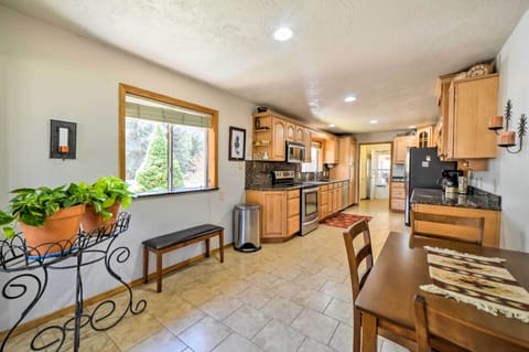 Kitchen | Cooking Basics | Trash Bags & Paper Towels