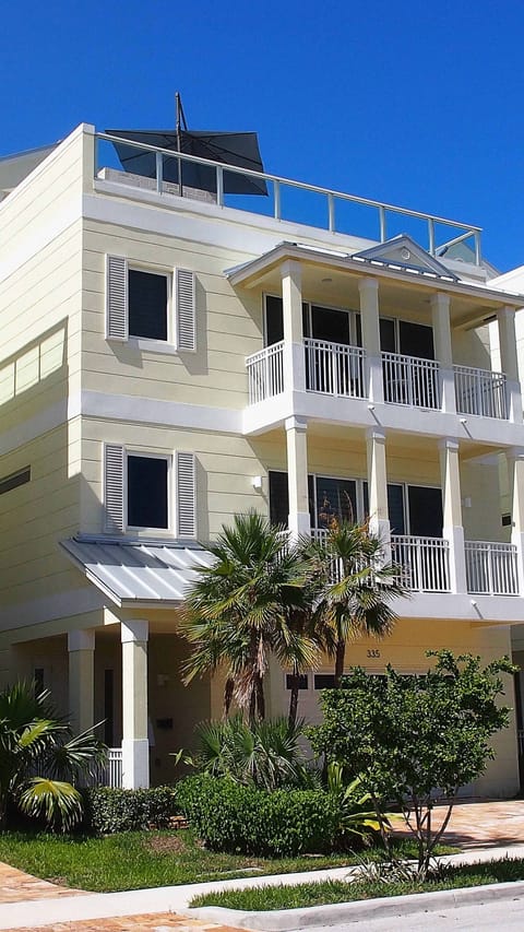  Your beach villa awaits!