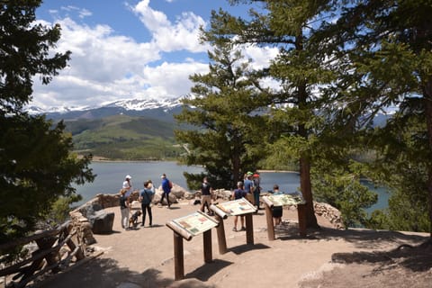 Take a short 5-minute hike to experience some of the best views in Summit County at Sapphire Point!