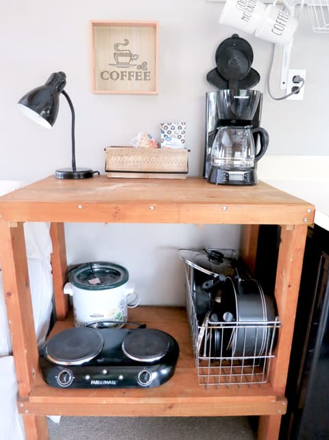 Fridge, microwave, coffee/tea maker, toaster