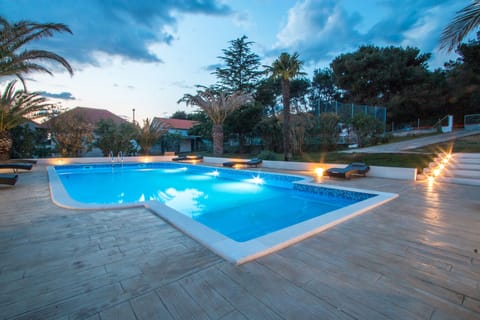 Holiday Home Swimming Pool