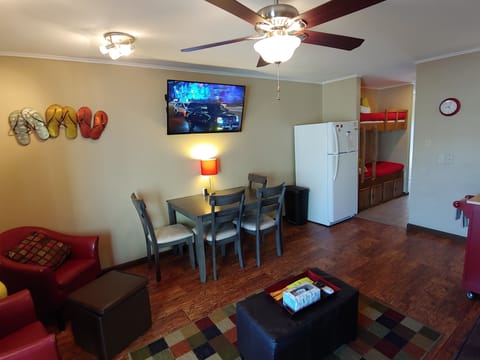 Smart TV, DVD player