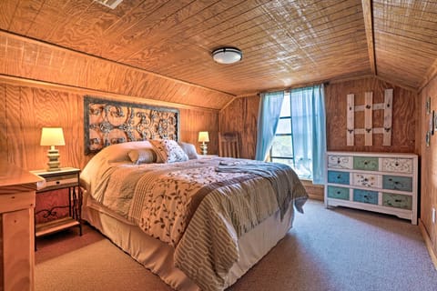 Bedroom 2 | Queen Bed