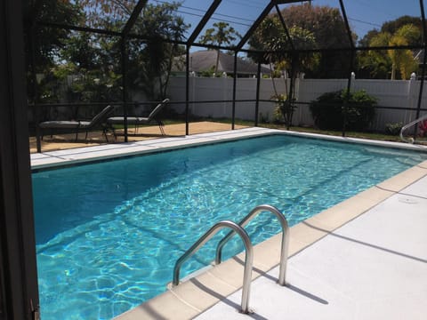 Vanderbilt Beach Vacation Home - LARGE PRIVATE POOL w\/ fully fenced in ...