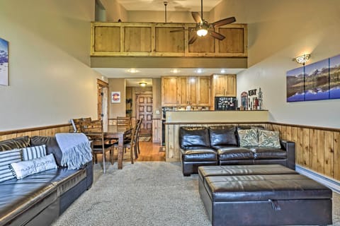 Living Area | Cable TV