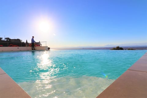 An infinity pool