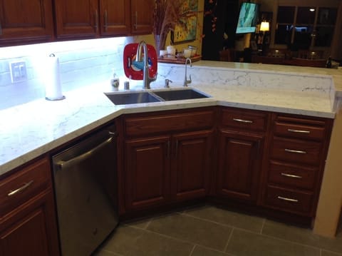 silent dishwasher, subway tile back splash