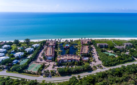 Pointe Santo D33 has a great  view of the lagoon and Gulf of Mexico