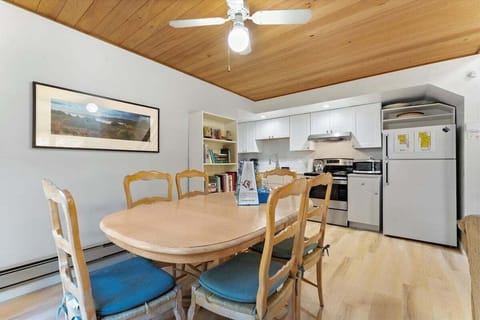 Main Level - Dining Area