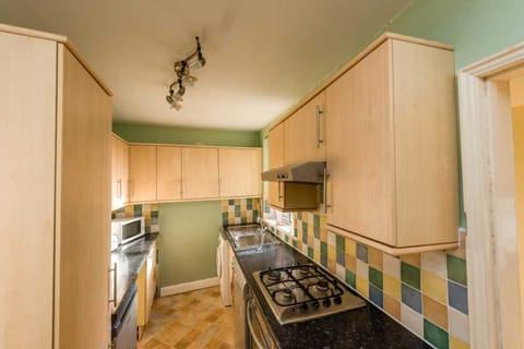 Three bedroom house close to dover ferry and dover priory station House in Dover