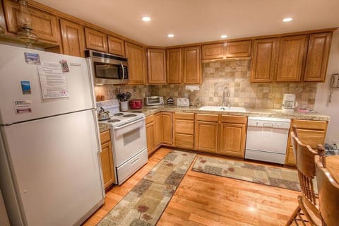 Professionally managed by Lake Tahoe Accommodations.