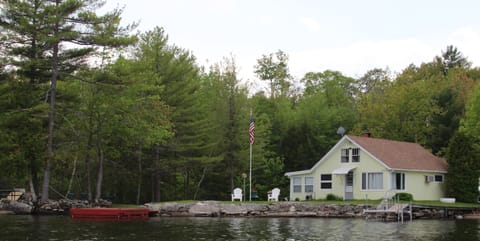 Loon Cottage on Cobbossecontee Lake