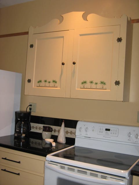 another vintage touch to the kitchen