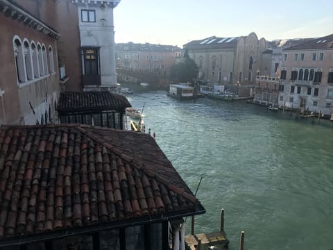 view from the living room on the Accademia museum and bridge