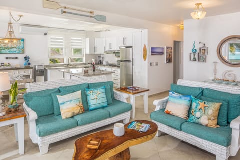 Open Concept "flow" - Hall to Private Bedrooms, En-suite Bathrooms & 2nd Balcony