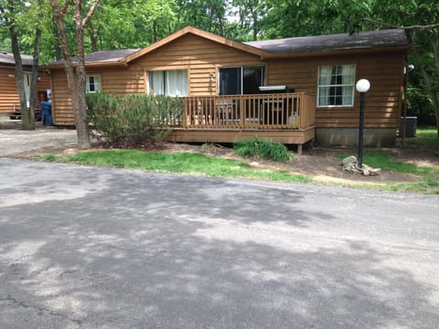 Welcome to House 91! Put in Bay parking for 2 cars in drive