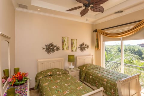 3 bedrooms, hypo-allergenic bedding, iron/ironing board, travel crib