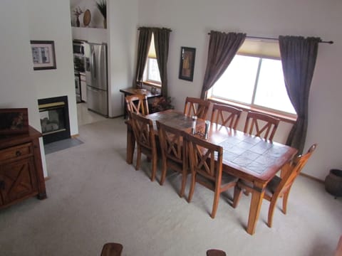 Dining room - connects to the kitchen