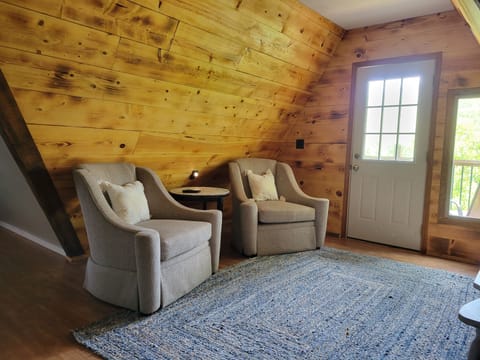 upstairs sitting area