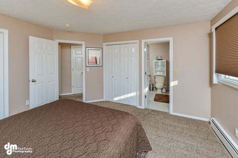 Master Bedroom with Bathroom Access