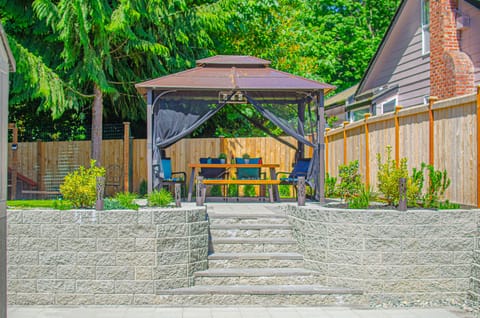 Stairwell to upstairs backyard
