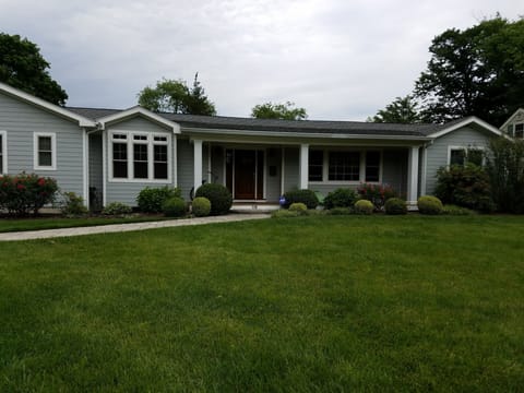 Bike to beach from family Shore house in quiet Sea Girt Estates | Brick ...