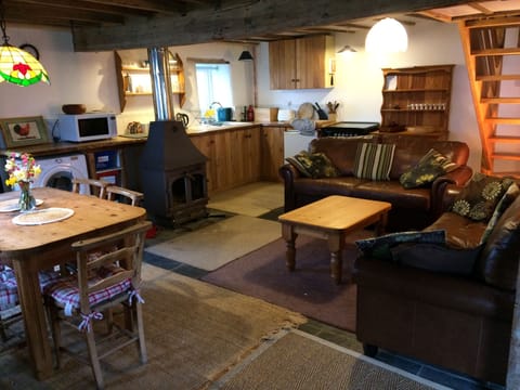 open plan kitchen/dining and lounge