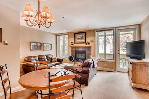 Large Family Room with Large TV and Fireplace
Outdoor patio with Aspen Views!
