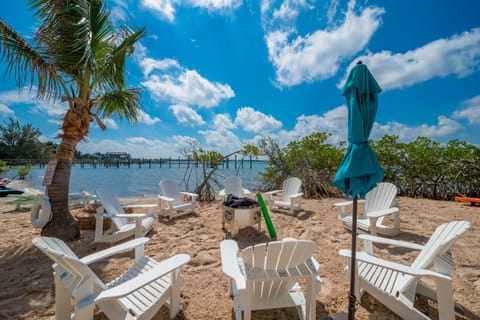 Private beach, sun loungers, beach umbrellas, beach towels