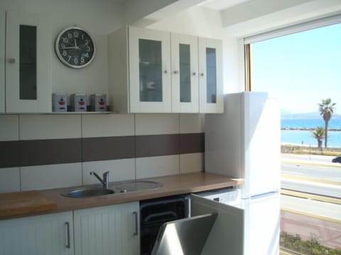 the Kitchen in sea front