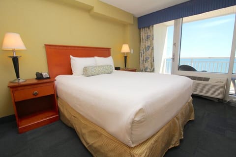 Suite deluxe con 1 camera da letto con vista sull'oceano all'Ocean Sands Resort Resort in Virginia Beach