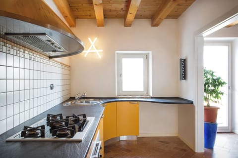 86379bc5-ff33-457f-99d9-89976f07293b