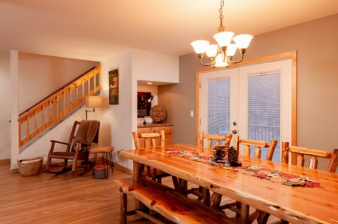 Spacious Dining Room