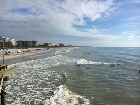 Beach nearby, sun loungers, beach towels