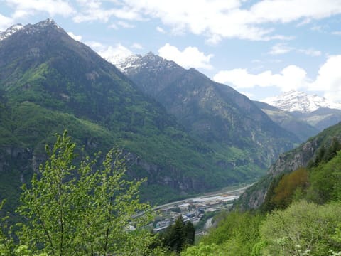 Mountainous Landforms, Mountain, Highland, Mountain Range, Hill Station, Natural Landscape, Valley, Nature, Vegetation, Ridge
