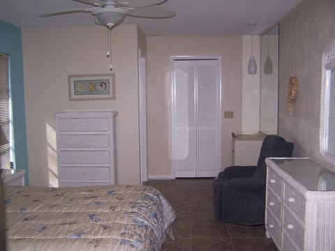 2 bedrooms, iron/ironing board, travel crib, free WiFi