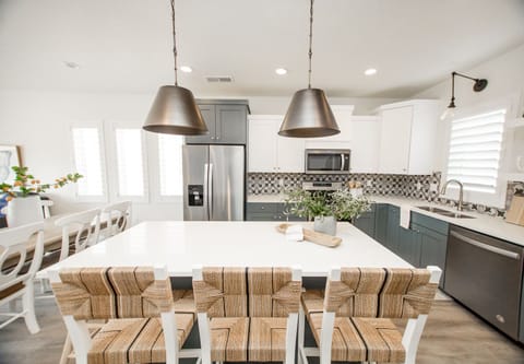 Kitchen island seating