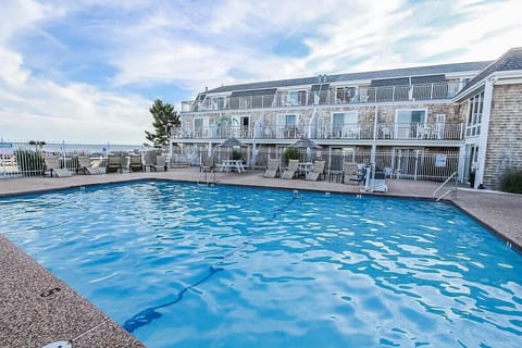 Pool | Outdoor pool, a heated pool