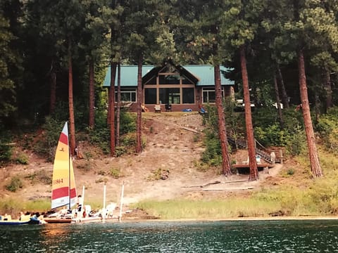 Great waterfront location