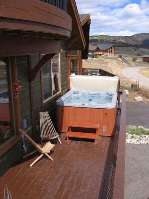 The hot tub overlooking the continental divide and ski area!