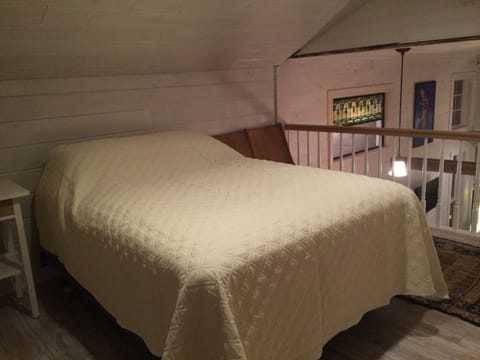 Full size bed in loft