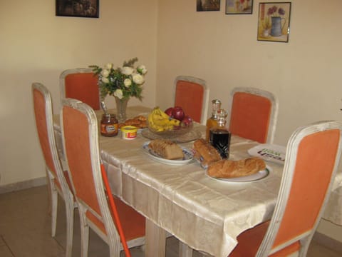 Enjoy Greek souvlaki wine and ouzo in our dinning room