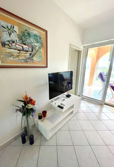 TV
Netflix
Free Wifi