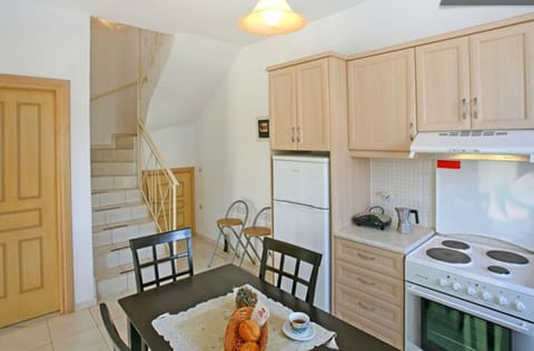 Fully equipped kitchen ground floor